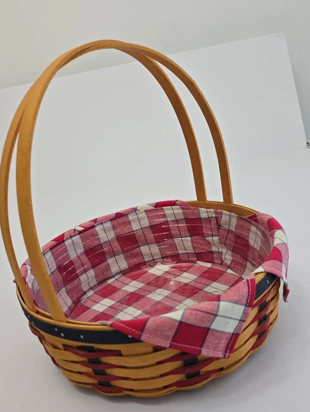 Longaberger 2002  All American Casserole Basket With Liner Protector